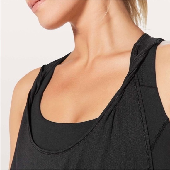 Lululemon Ready & Go Tank Strappy Twist Built in Bra - Picture 2 of 10